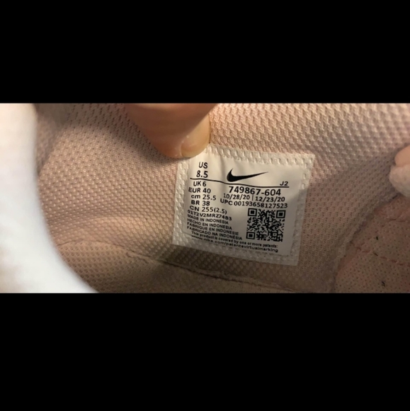 Nike ☆ Sneakers - Picture 7 of 7